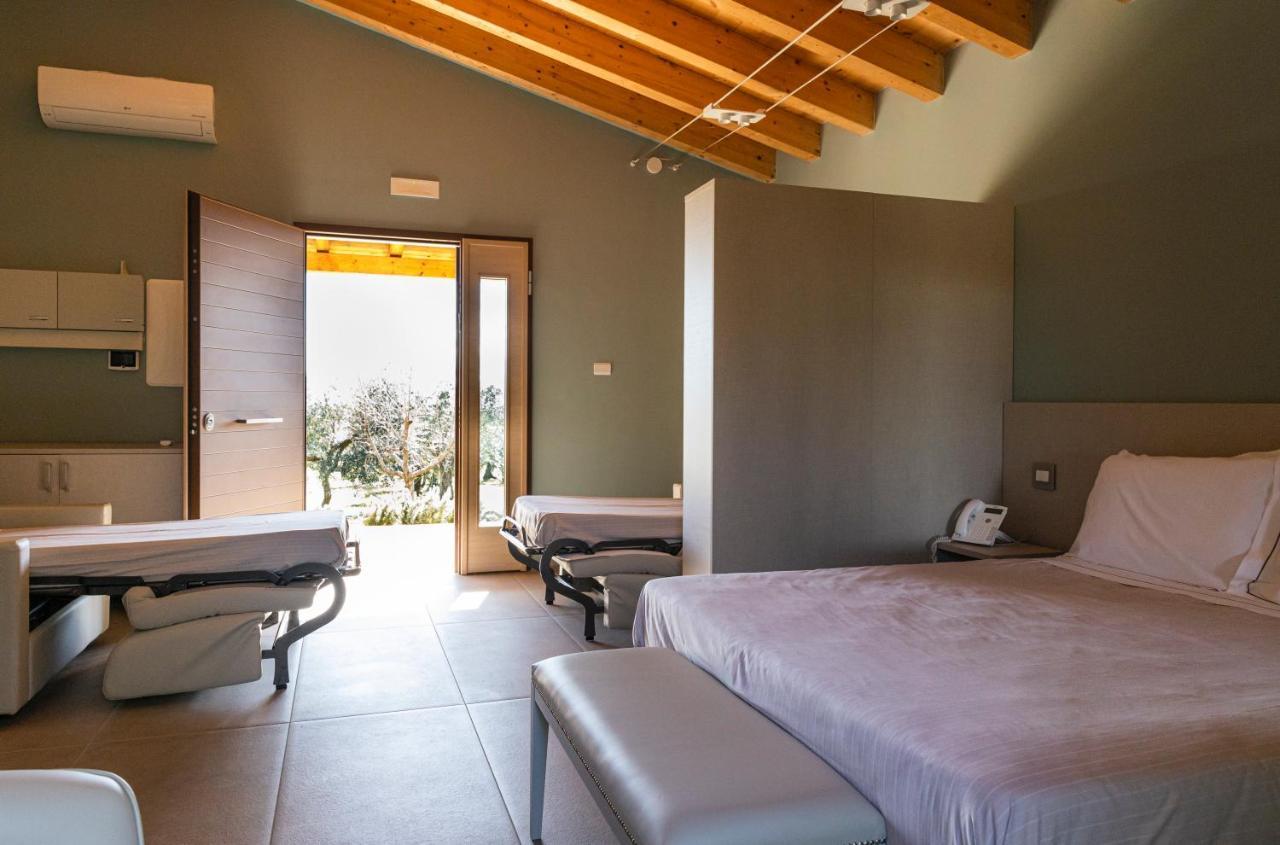 Antico Borgo Molino 7Cento Vicino Ai Giardini Di Ninfa Hotel Cori ภายนอก รูปภาพ