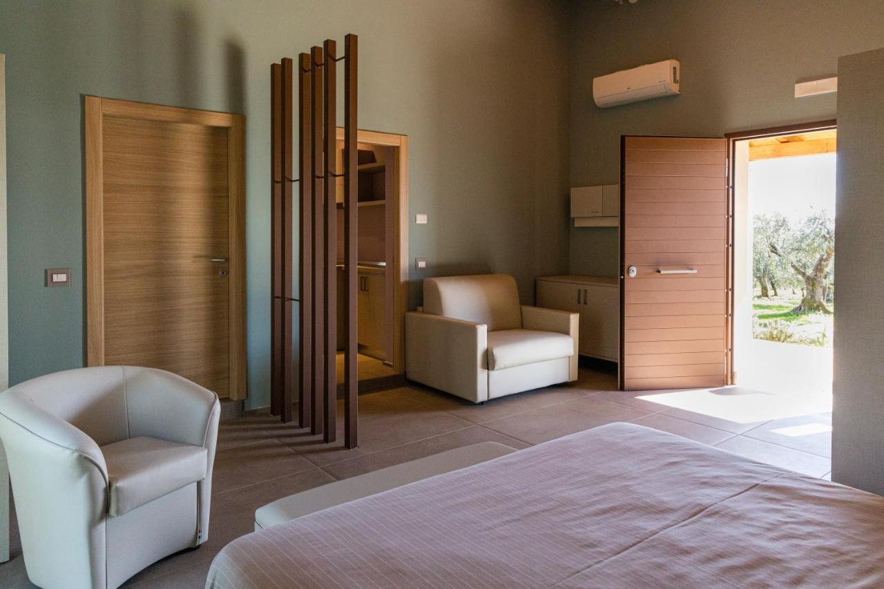 Antico Borgo Molino 7Cento Vicino Ai Giardini Di Ninfa Hotel Cori ภายนอก รูปภาพ